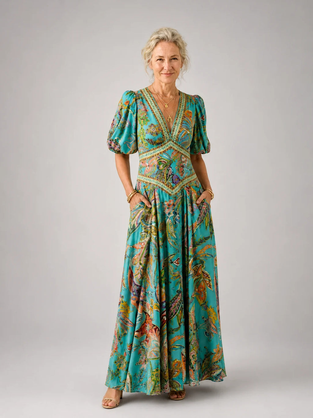 Airy maxi dress with puff sleeves and V-neck