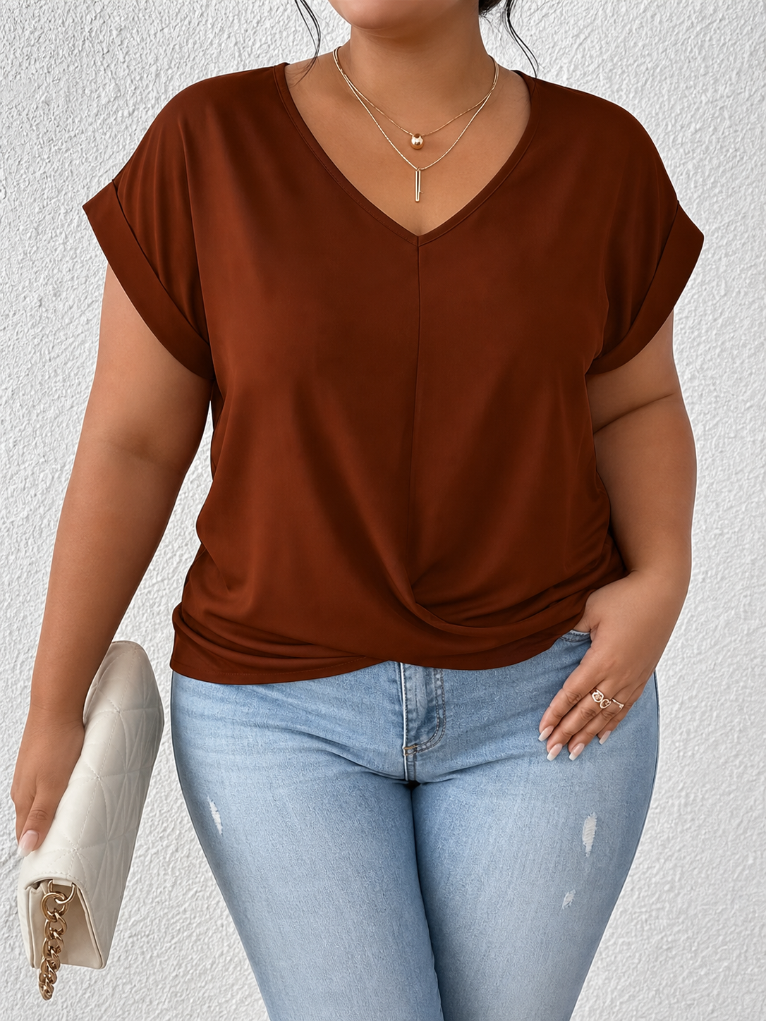 BELLA | Classic Twist Detail V-Neck Top